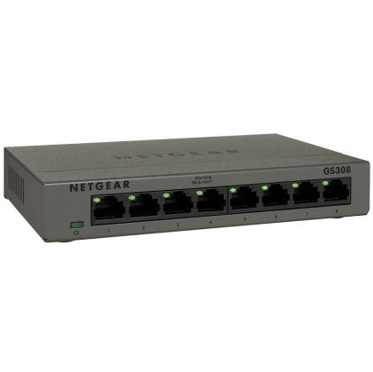 8-port 10/100/1000 Mbps switch with external power supply, metallic case