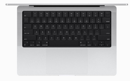 Laptop Apple MacBook Pro 14", Procesor Apple M3, CPU cu 8 nuclee, GPU cu 10 nuclee, 16 nuclee Neural Engine, 14.2"(3024 x 1964) Liquid Retina XDR 1000nits, ram 16GB, 1TB SSD, tastatura INT, culoare Silver, macOS Sonoma