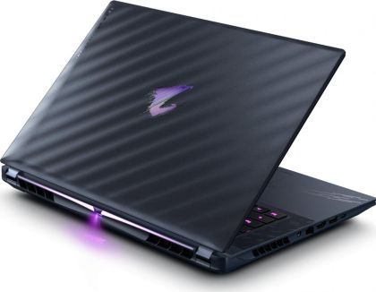 GB AORUS MASTER 16" I9 16GB RTX5080