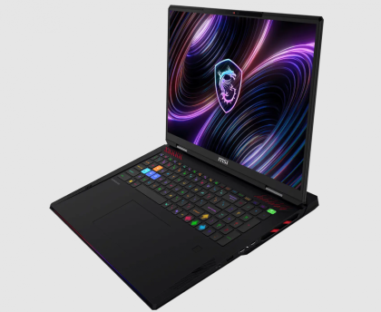 Raider 18 UHD+ U9 290HX+ 64 2T 5090 W11H